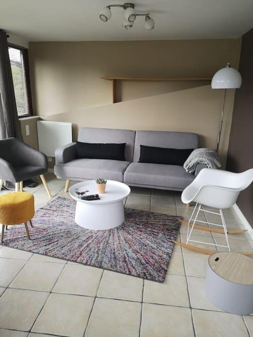 Confortable Maison A La Campagne Les Fougeres Eksteriør bilde